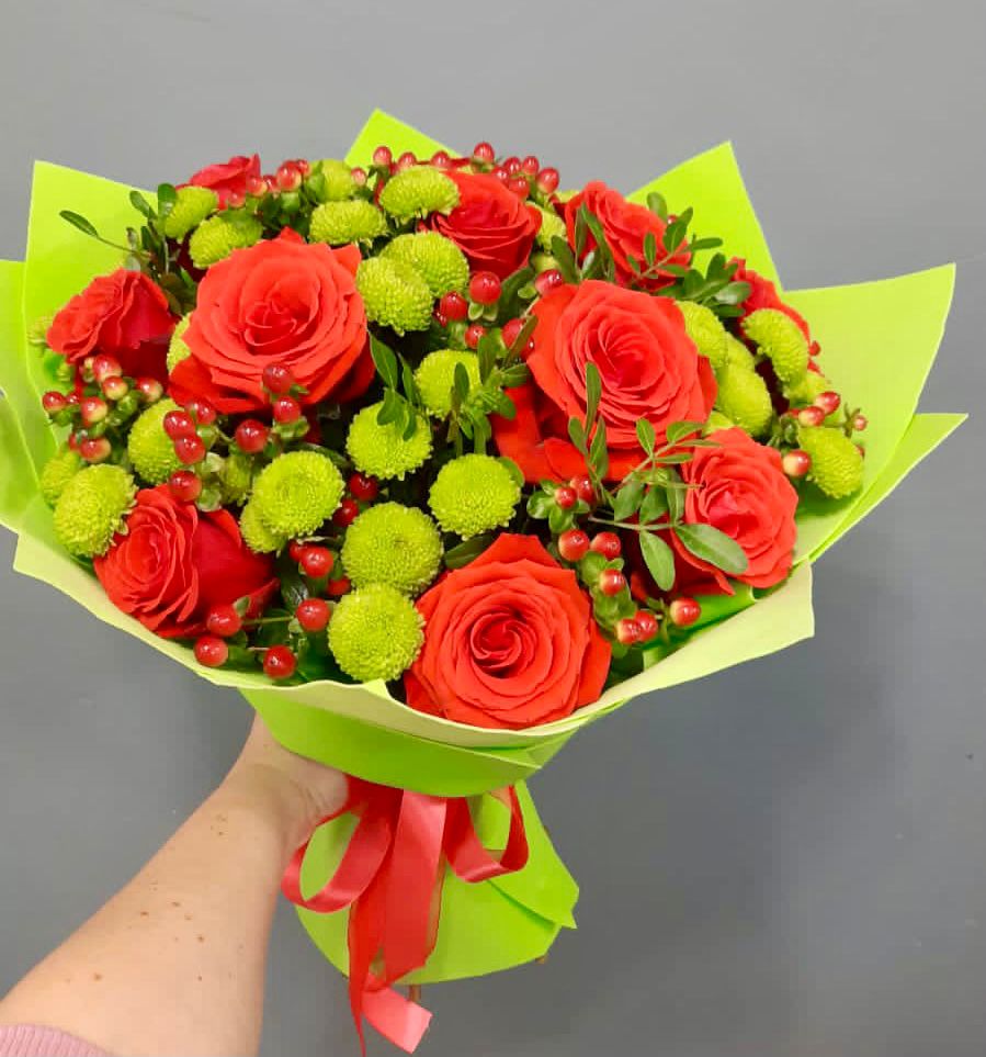 Букет цветов из: Хризантемы и Розы в Федюково