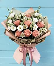 Букет цветов из:  Розы, Альстромерии и Лизиантусы в Федюково