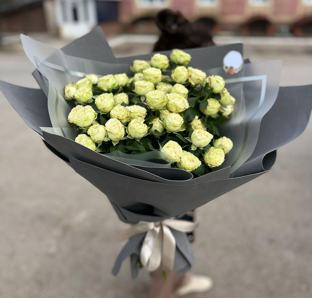 Белые кустовые розы Солинеро в Федюково Букет Белые кустовые розы Солинеро в Федюково