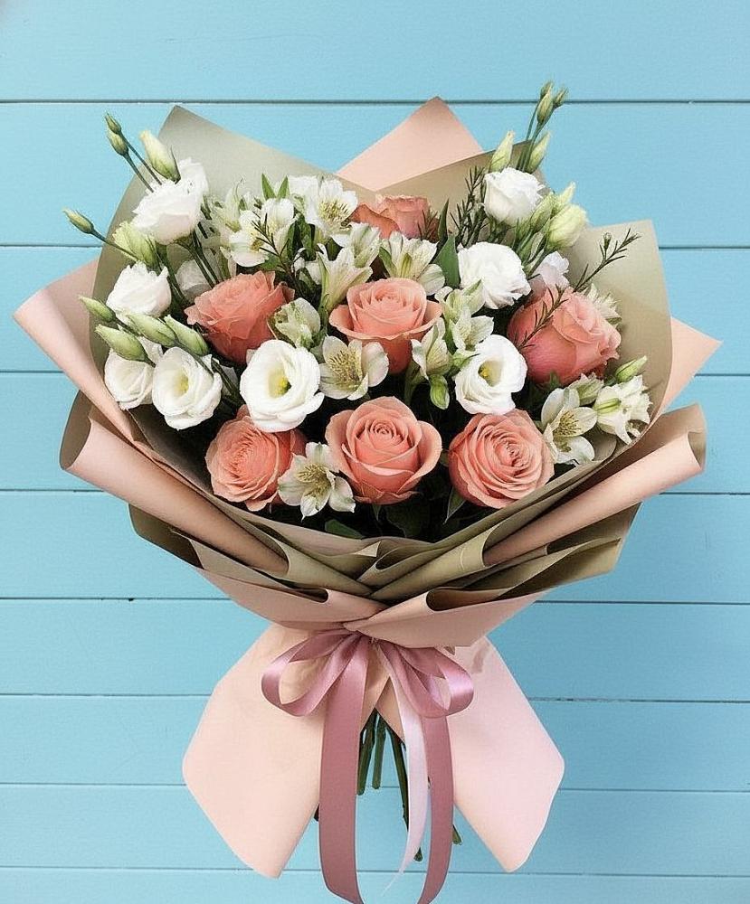 Букет цветов из: Розы, Альстромерии и Лизиантусы в Федюково