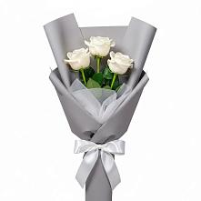 Букет 3 белые розы в Федюково
