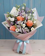 Букет цветов из:  Лизиантусы, Розы, Альстромерии и Гипсофила в Федюково