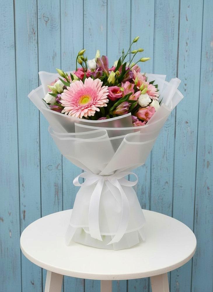 Букет цветов из: Герберы, Альстромерии и Лизиантусы в Федюково