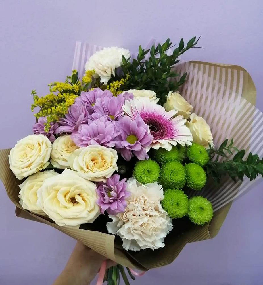 Букет цветов из: Хризантемы, Розы, Гвоздики и Герберы в Федюково