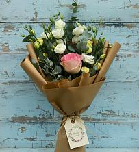 Букет цветов из:  Розы и Лизиантусы в Федюково
