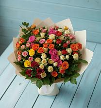 Букет Микс из разноцветных кустовых роз в Федюково